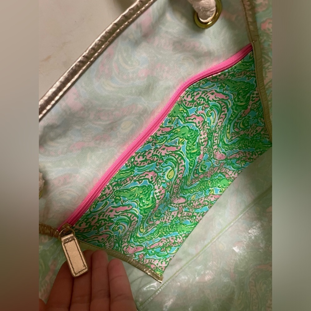 Lilly Pulitzer Green and Pink Tote Bag - Picture 12 of 13